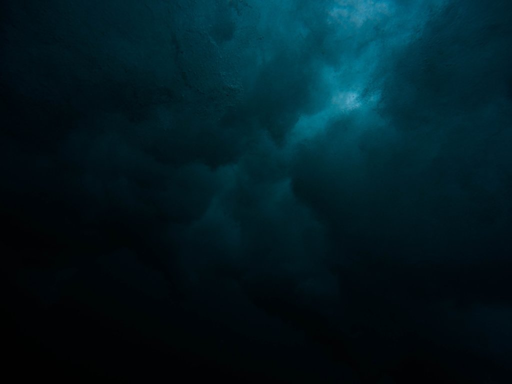 闇